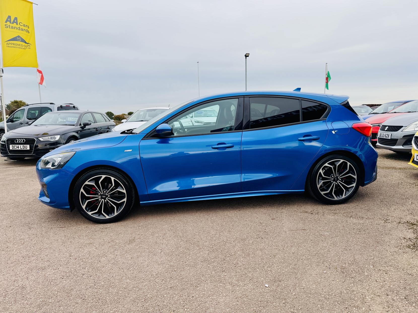 Ford Focus 1.0T EcoBoost ST-Line X Hatchback 5dr Petrol Manual Euro 6 (s/s) (125 ps)