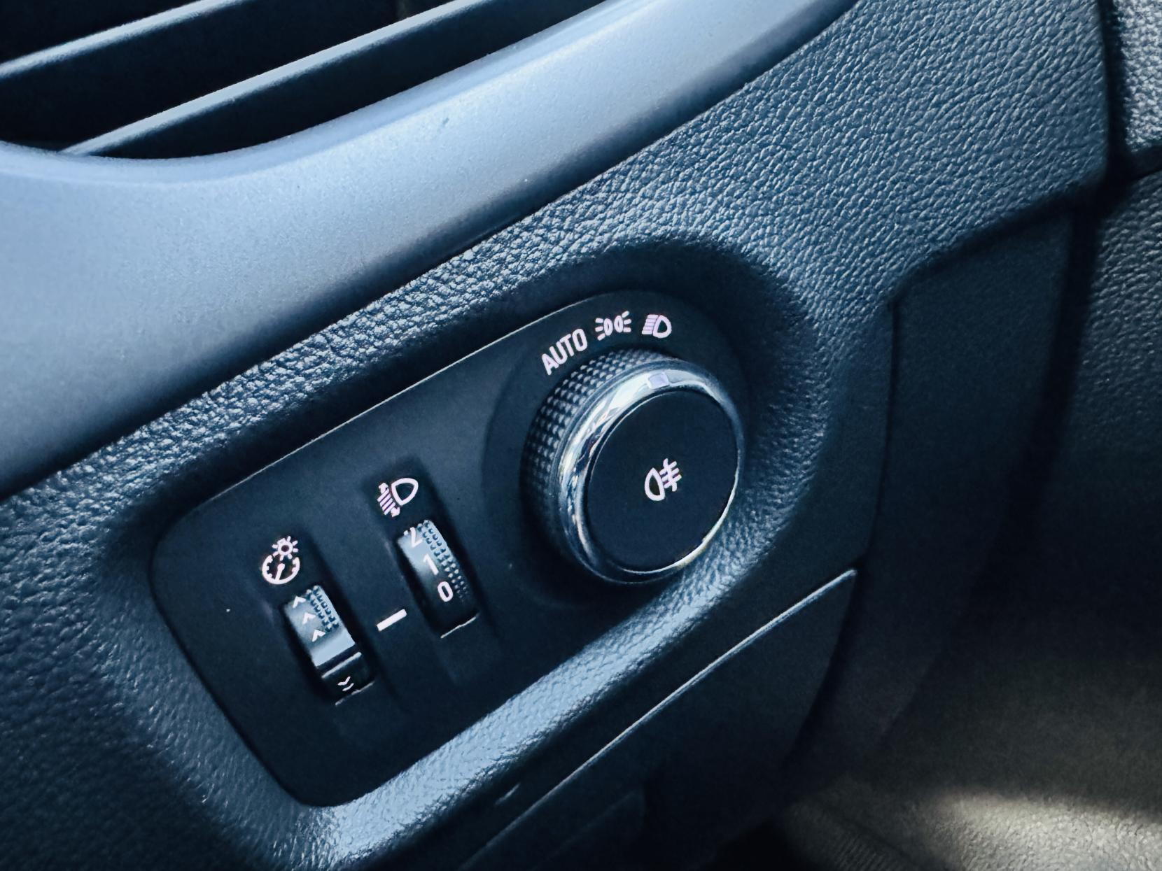 Vauxhall Astra 1.5 Turbo D Business Edition Nav Sports Tourer 5dr Diesel Manual Euro 6 (s/s) (122 ps)