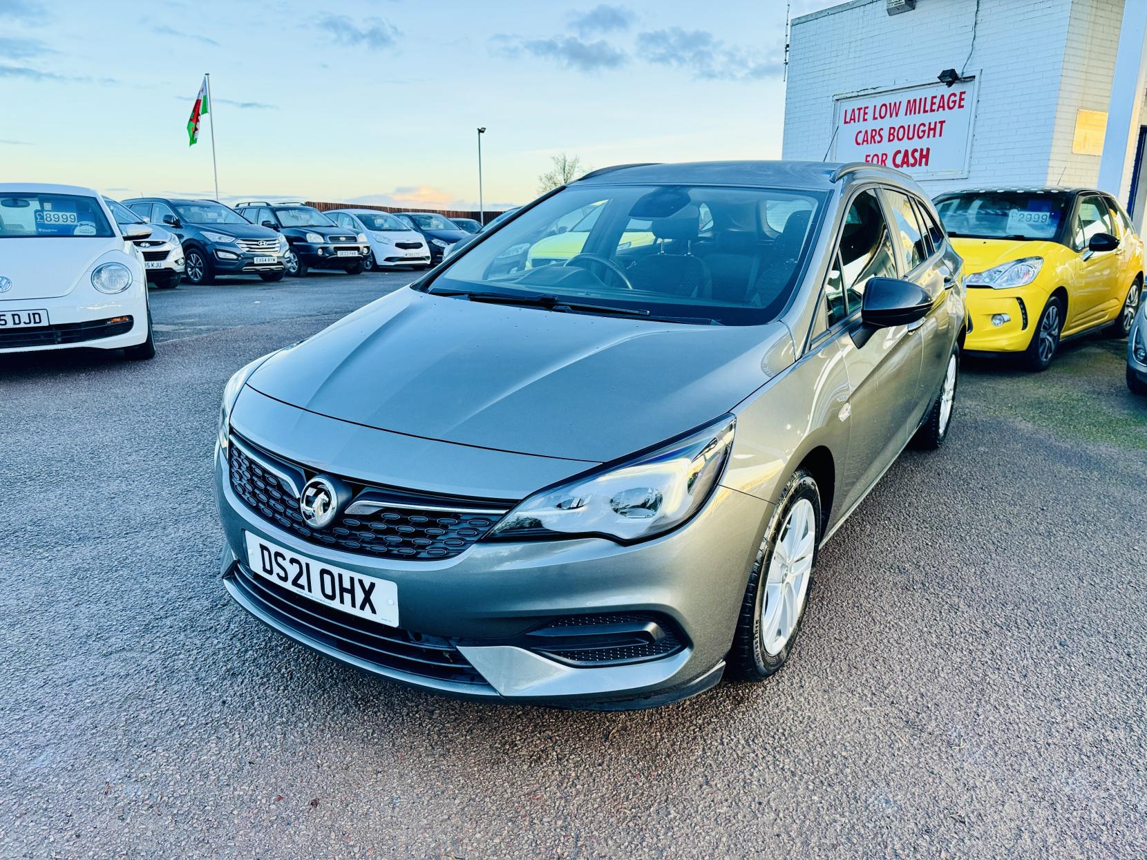 Vauxhall Astra 1.5 Turbo D Business Edition Nav Sports Tourer 5dr Diesel Manual Euro 6 (s/s) (122 ps)