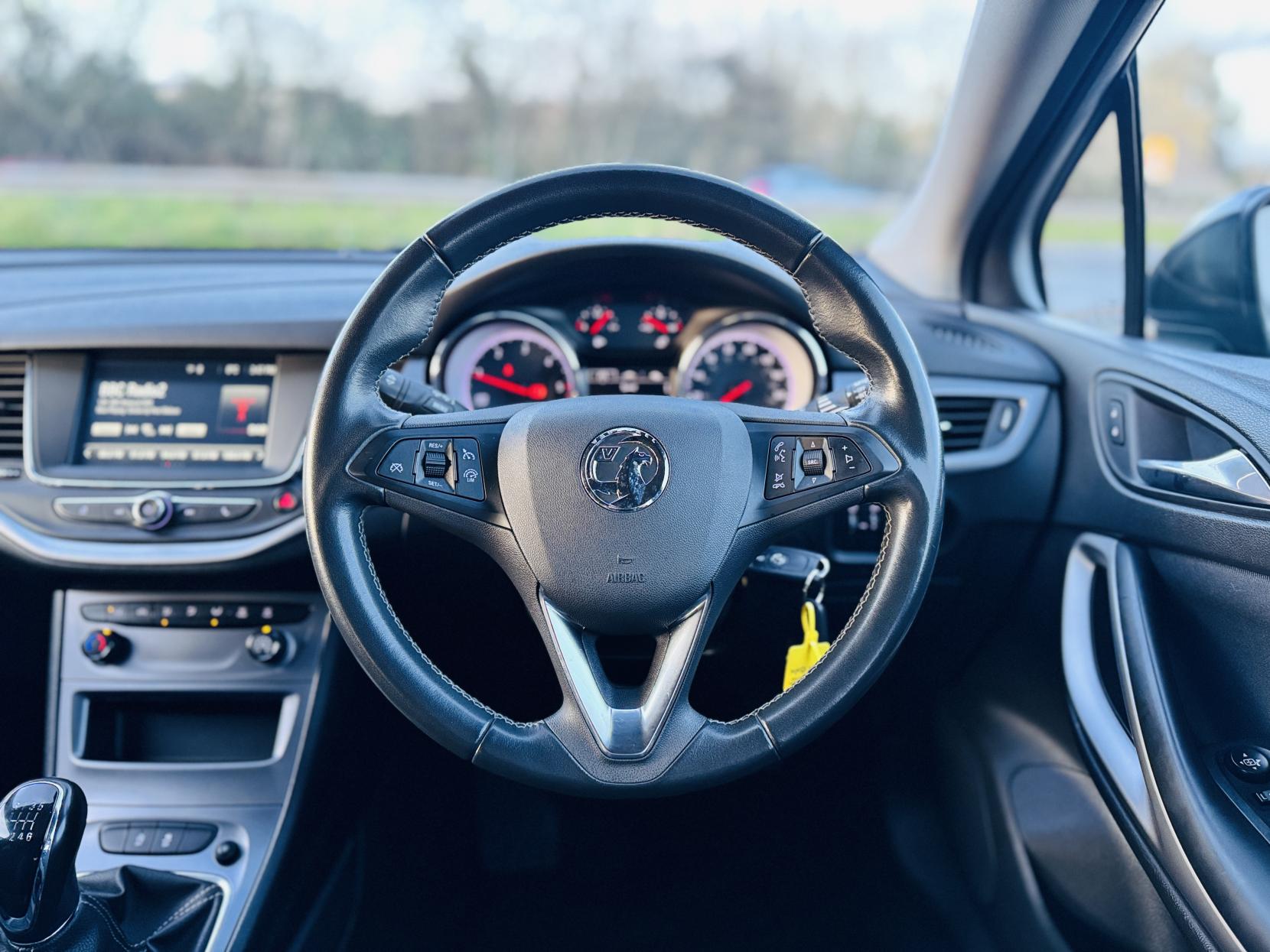 Vauxhall Astra 1.5 Turbo D Business Edition Nav Sports Tourer 5dr Diesel Manual Euro 6 (s/s) (122 ps)