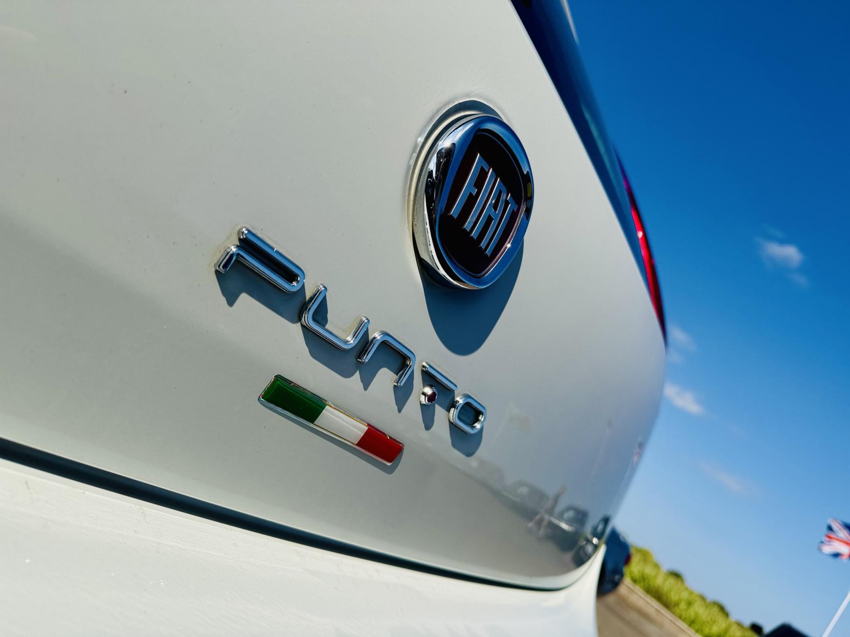 Fiat Punto 1.2 Easy + Hatchback 5dr Petrol Euro 6 (69 bhp)