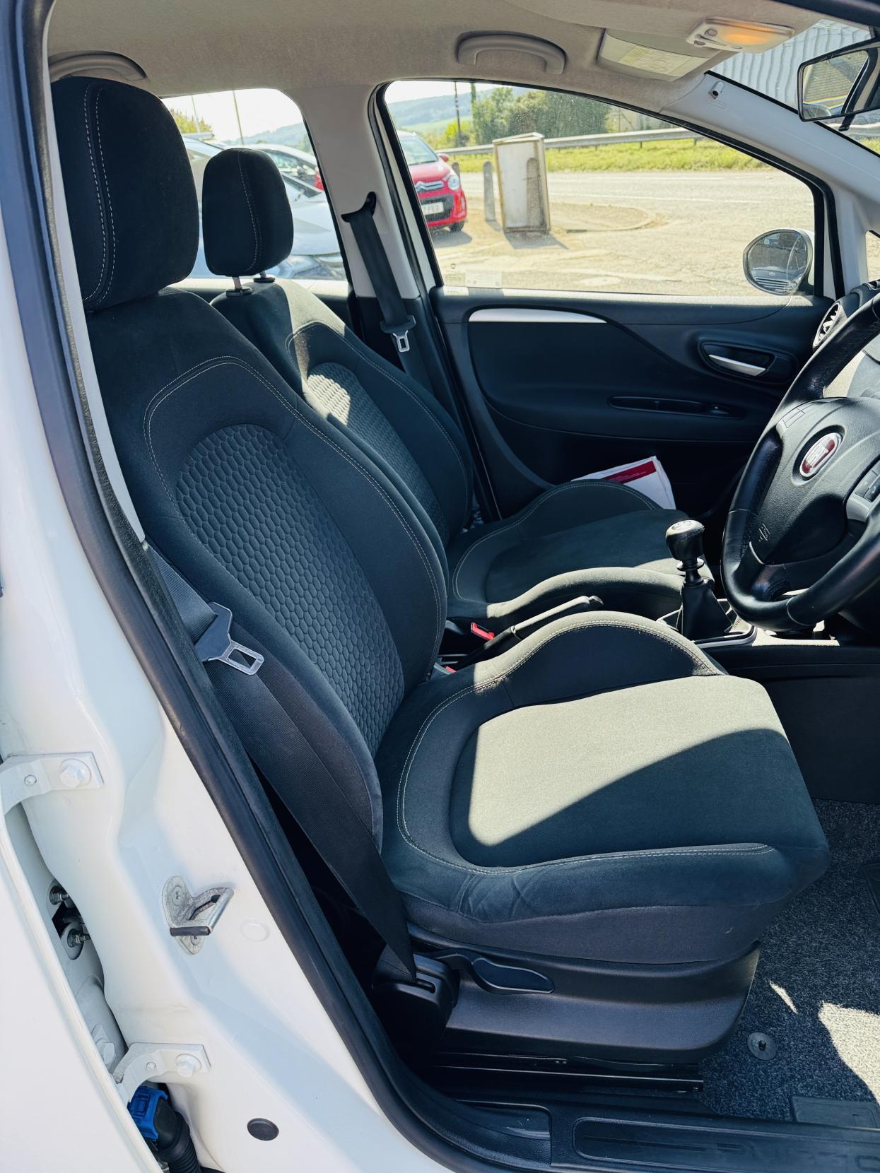 Fiat Punto 1.2 Easy + Hatchback 5dr Petrol Euro 6 (69 bhp)