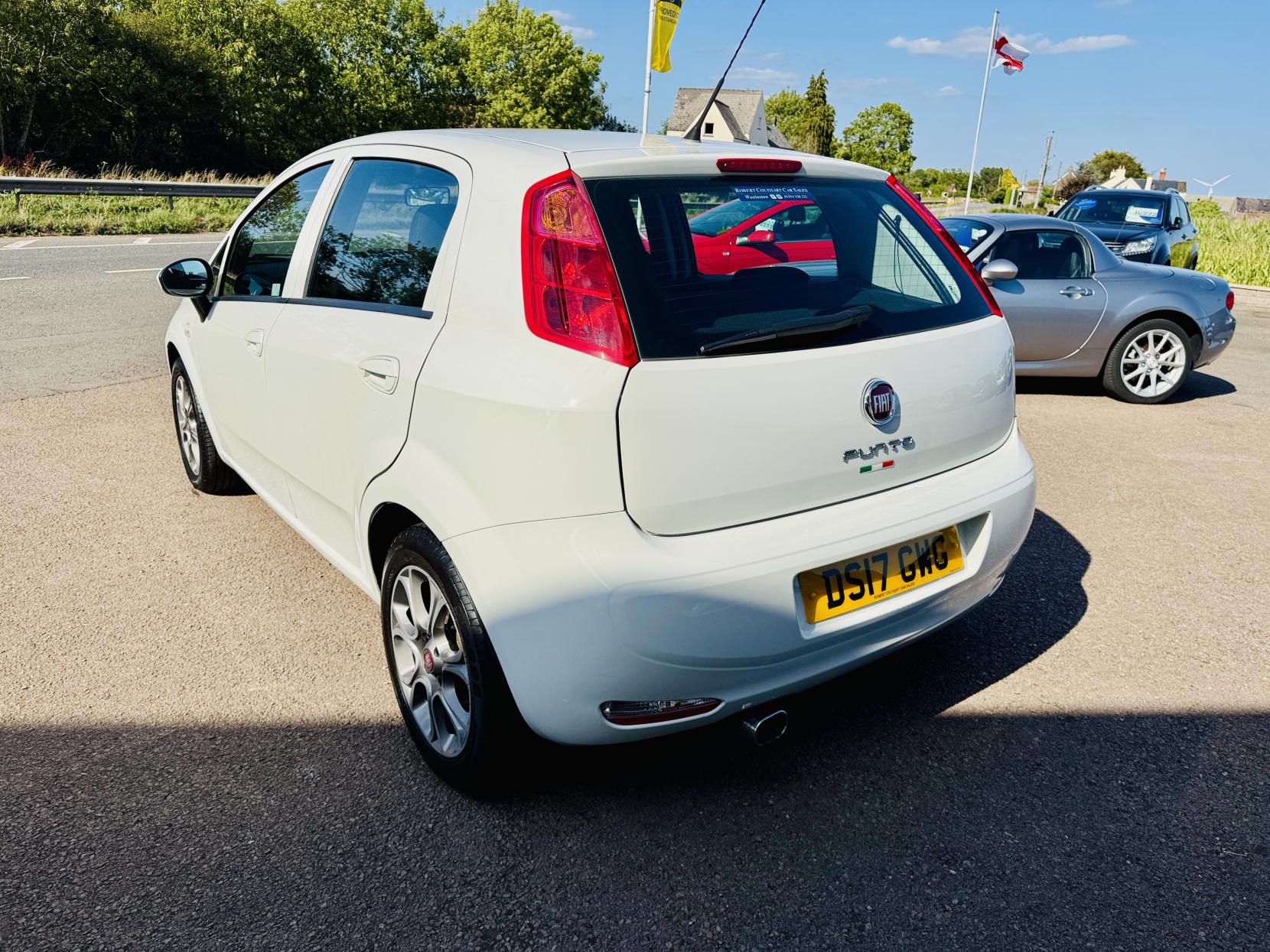Fiat Punto 1.2 Easy + Hatchback 5dr Petrol Euro 6 (69 bhp)
