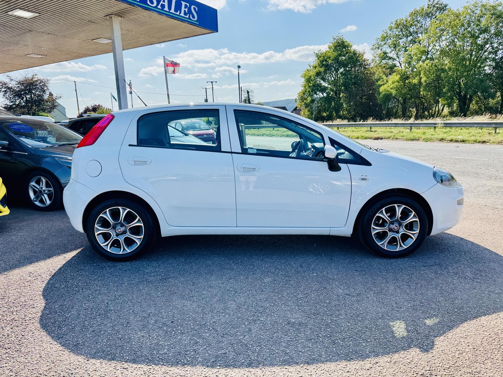 Fiat Punto 1.2 Easy + Hatchback 5dr Petrol Euro 6 (69 bhp)