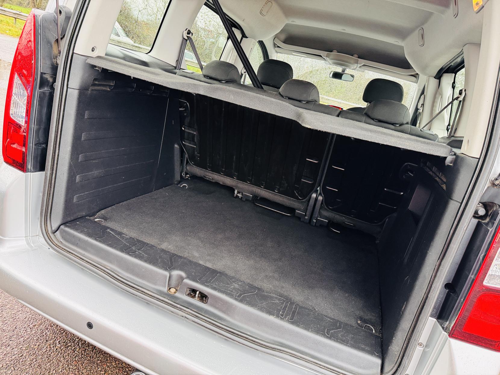 Peugeot Partner Tepee 1.6 HDi Tepee S MPV 5dr Diesel Manual (135 g/km, 92 bhp)