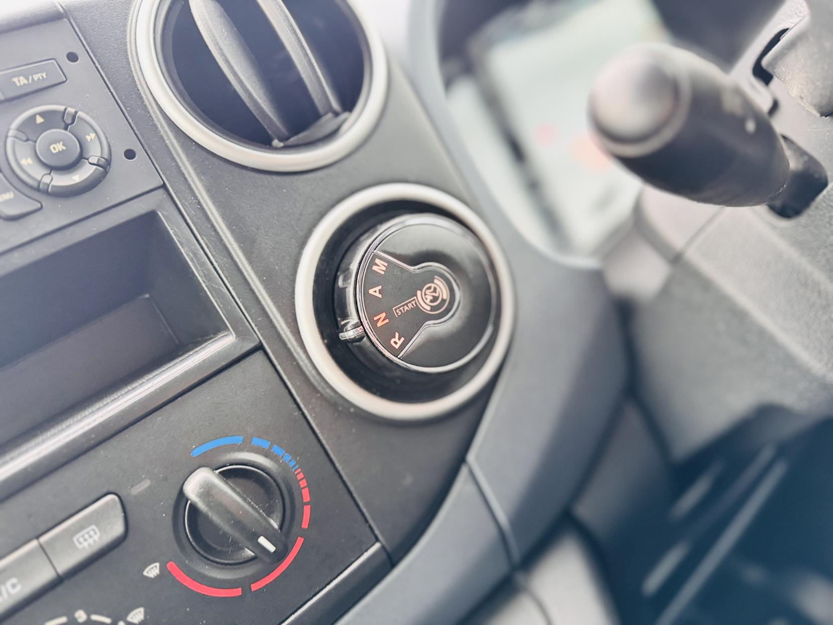 Peugeot Partner Tepee 1.6 HDi Tepee S MPV 5dr Diesel Manual (135 g/km, 92 bhp)