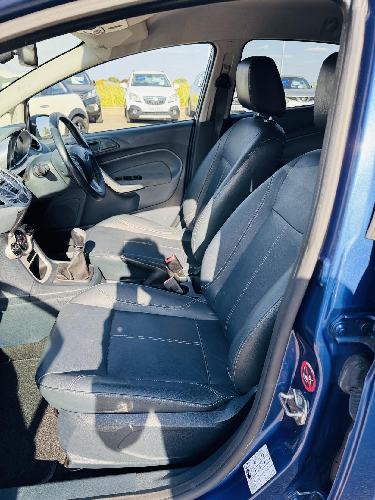 Ford Fiesta 1.6 Titanium Hatchback 5dr Petrol Manual (139 g/km, 118 bhp)