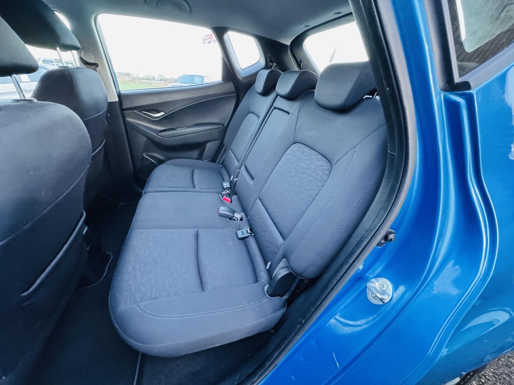 Hyundai ix20 1.4 Blue Drive SE Hatchback 5dr Petrol Manual Euro 6 (s/s) (90 ps)