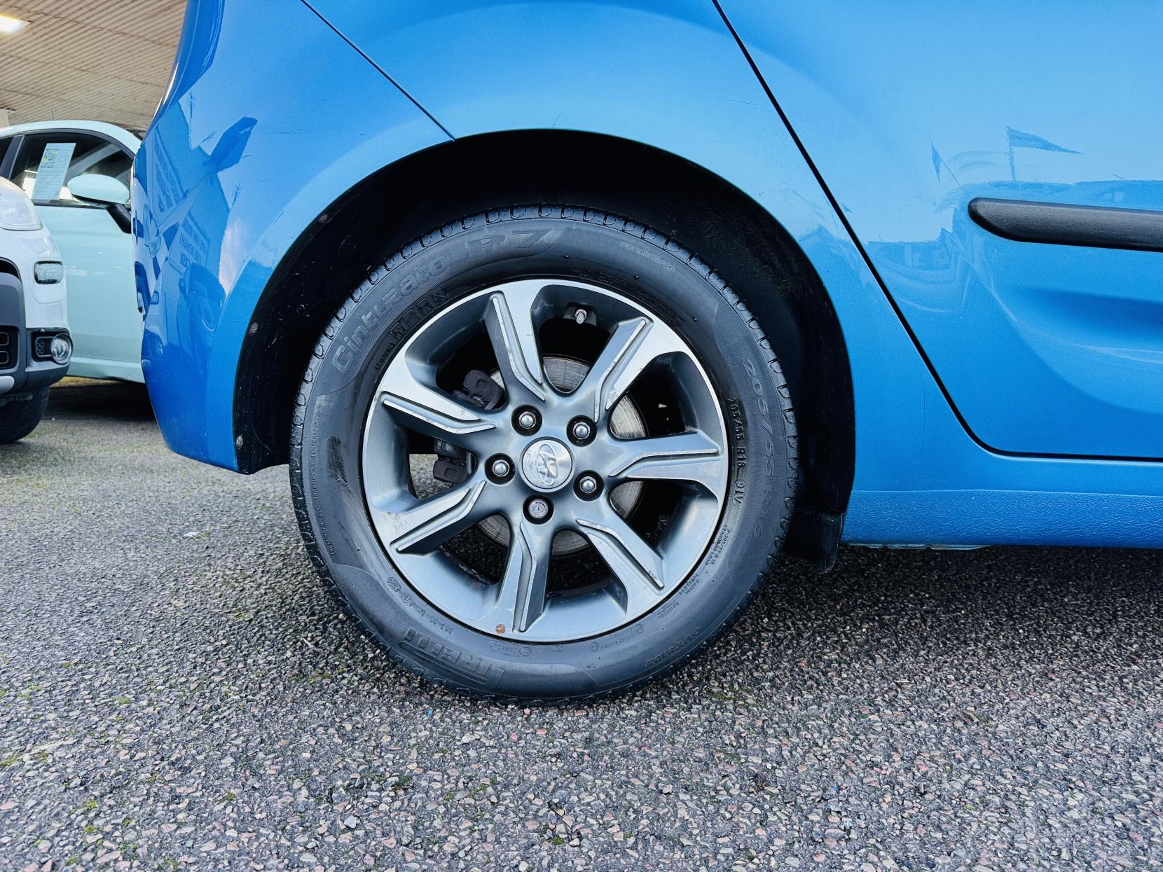 Hyundai ix20 1.4 Blue Drive SE Hatchback 5dr Petrol Manual Euro 6 (s/s) (90 ps)