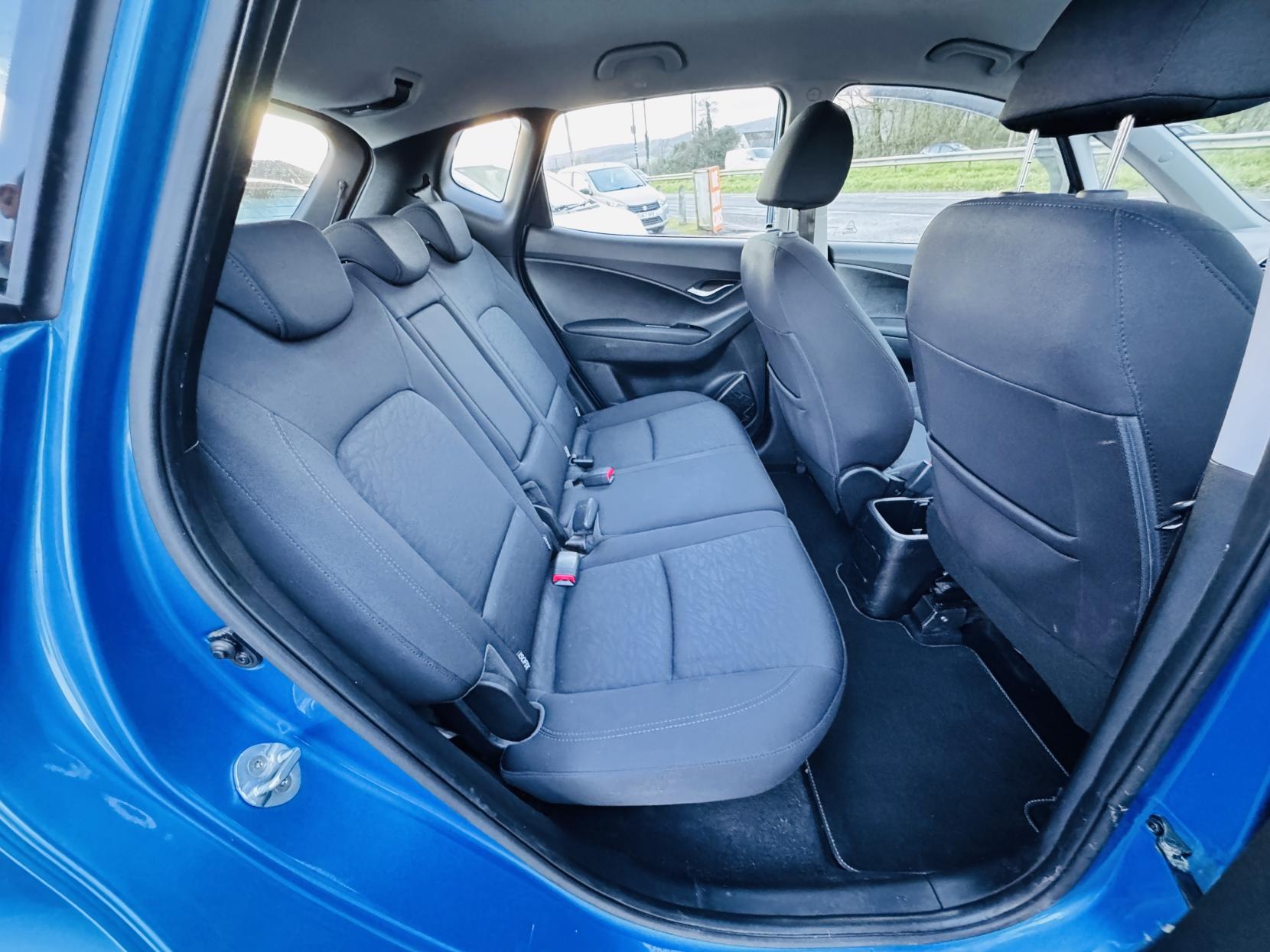 Hyundai ix20 1.4 Blue Drive SE Hatchback 5dr Petrol Manual Euro 6 (s/s) (90 ps)