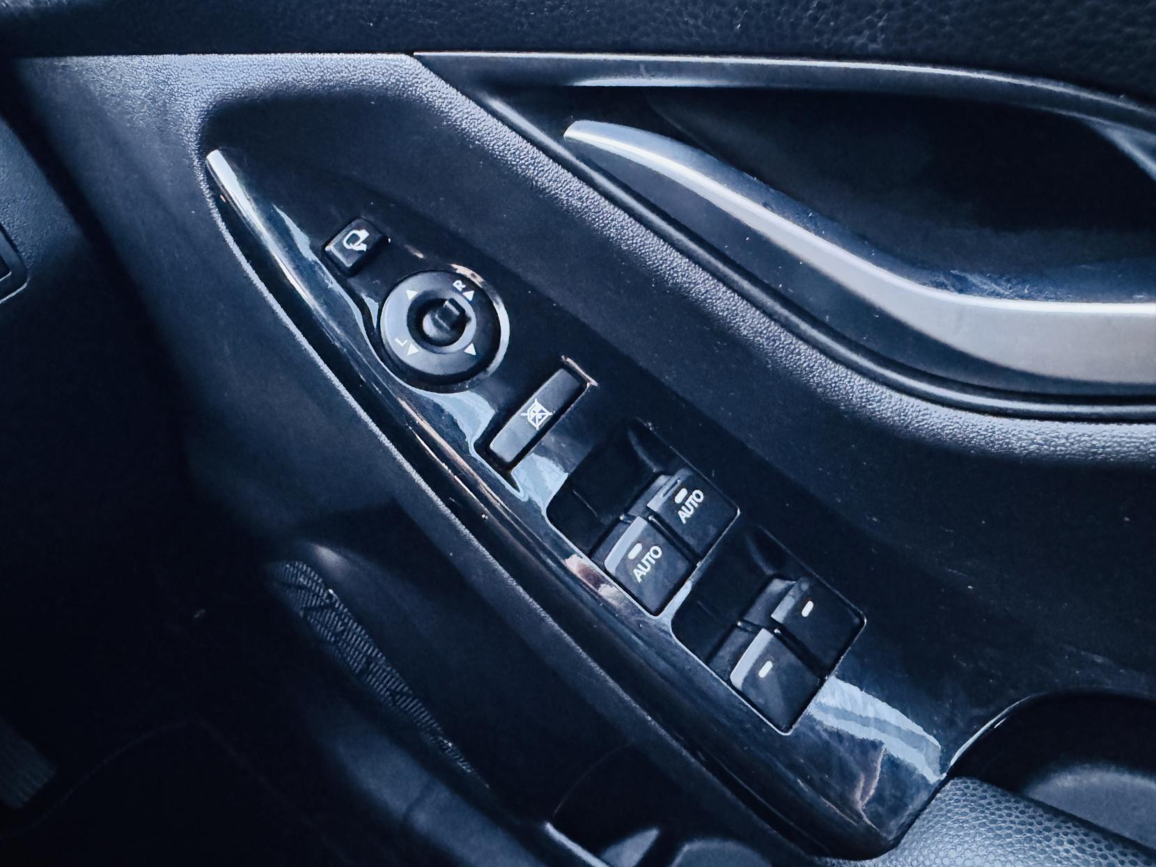 Hyundai ix20 1.4 Blue Drive SE Hatchback 5dr Petrol Manual Euro 6 (s/s) (90 ps)