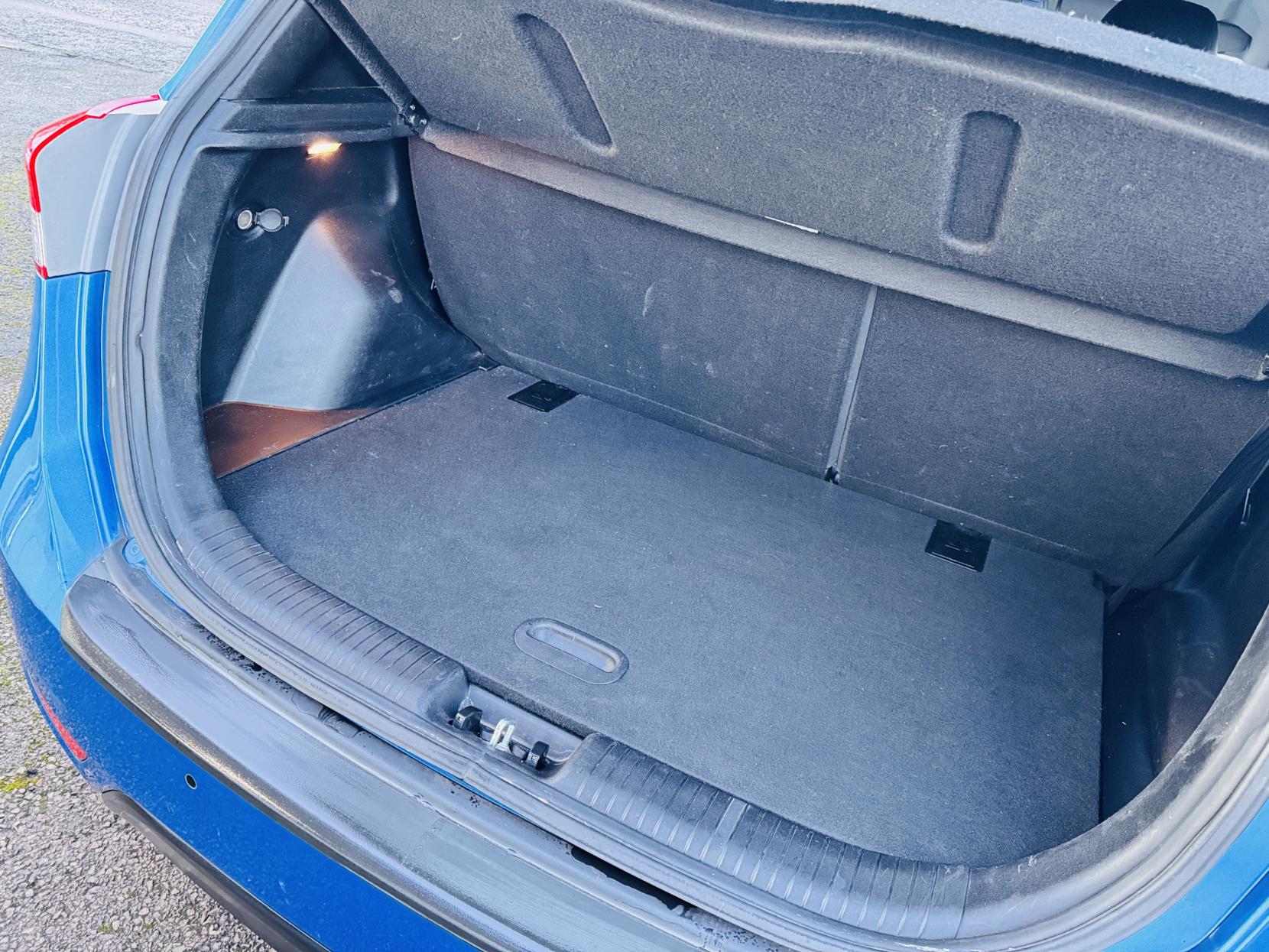 Hyundai ix20 1.4 Blue Drive SE Hatchback 5dr Petrol Manual Euro 6 (s/s) (90 ps)