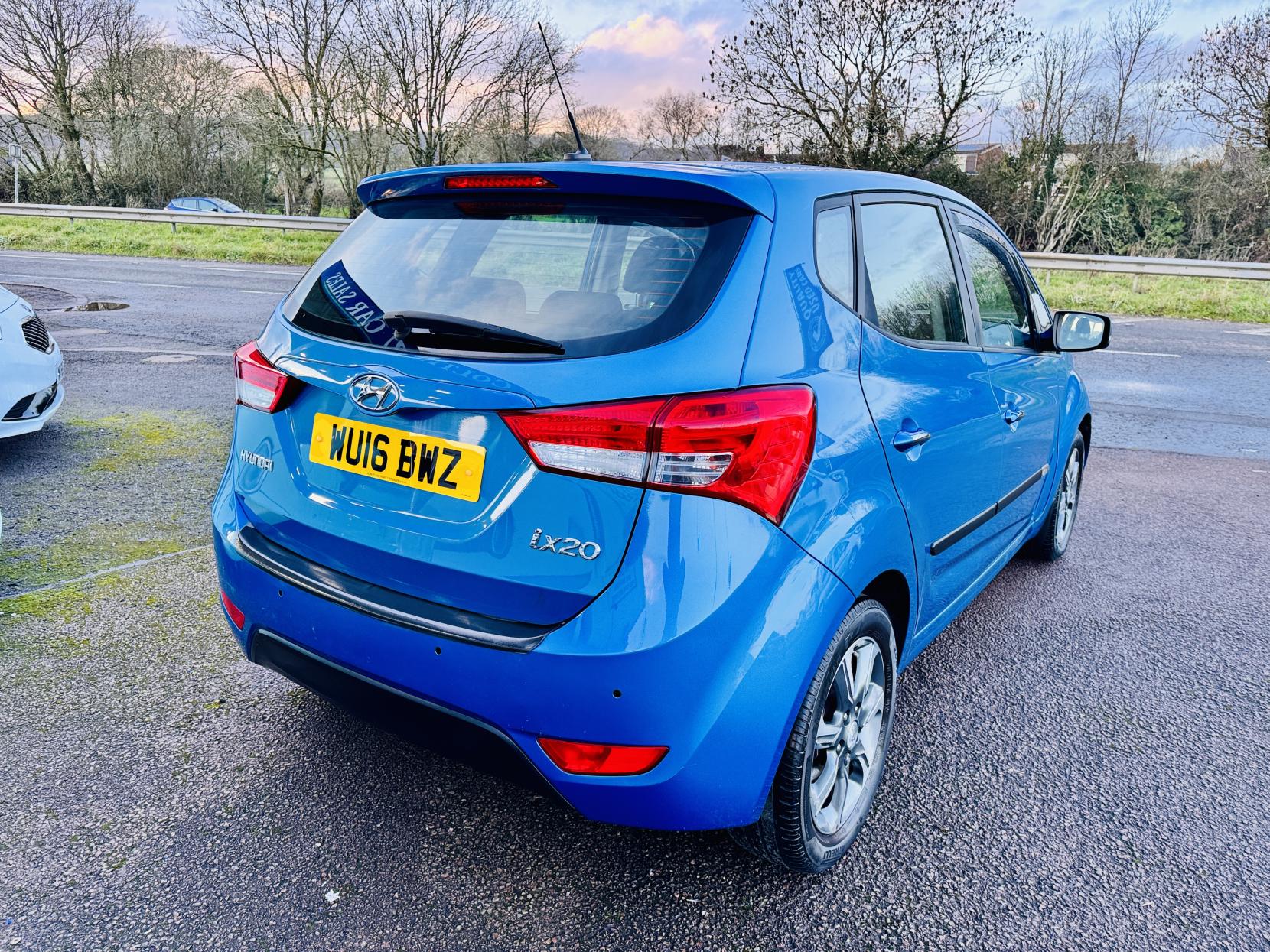 Hyundai ix20 1.4 Blue Drive SE Hatchback 5dr Petrol Manual Euro 6 (s/s) (90 ps)