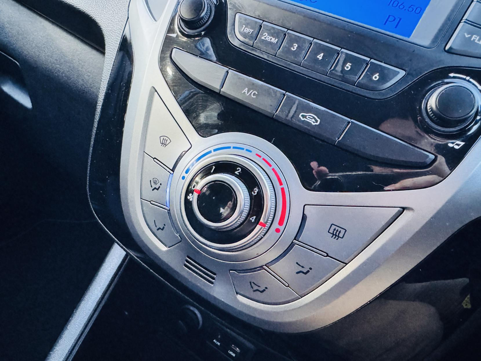 Hyundai ix20 1.4 Blue Drive SE Hatchback 5dr Petrol Manual Euro 6 (s/s) (90 ps)