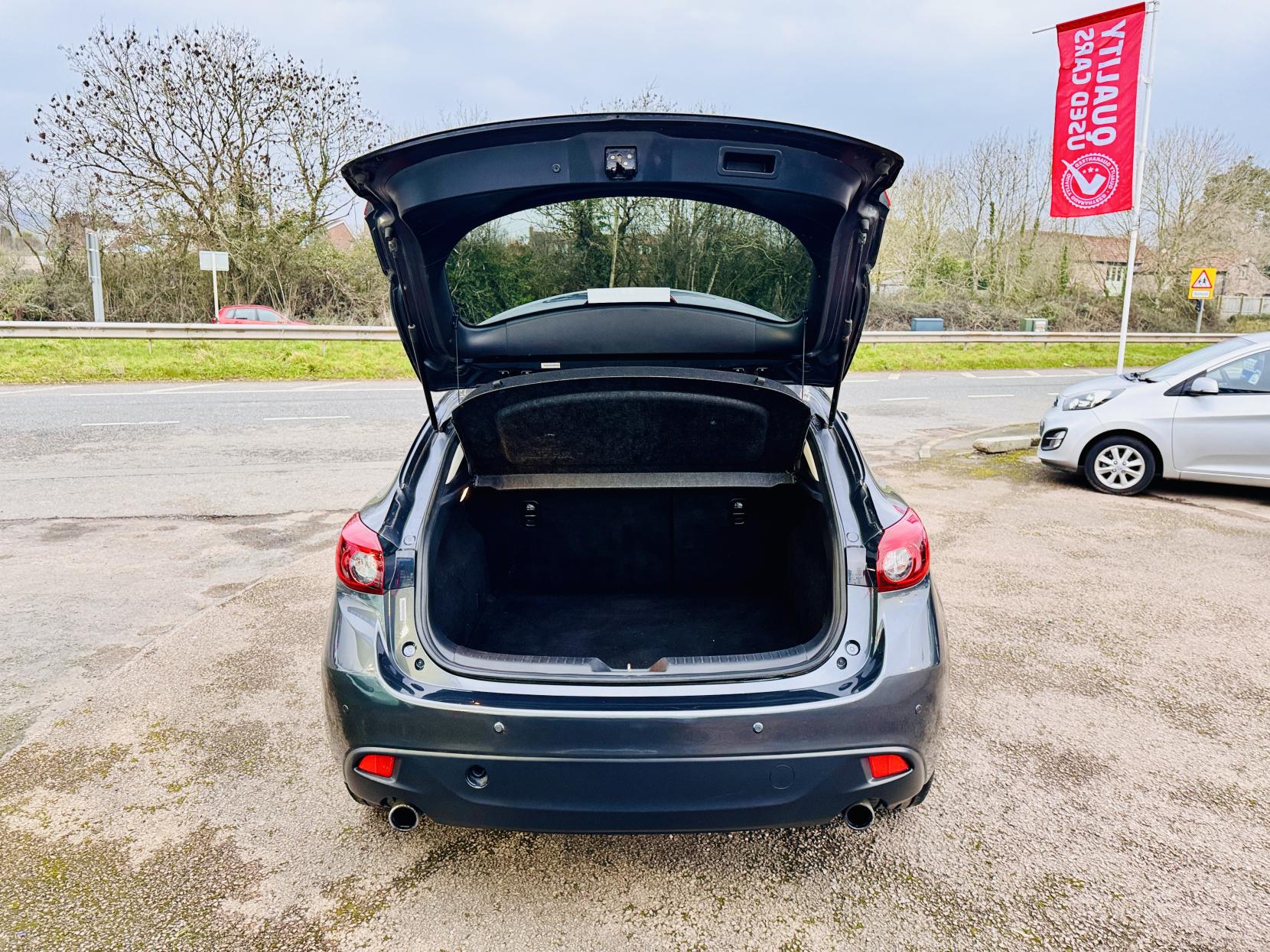 Mazda Mazda3 2.0 SKYACTIV-G Sport Nav Hatchback 5dr Petrol Manual Euro 5 (s/s) (165 ps)