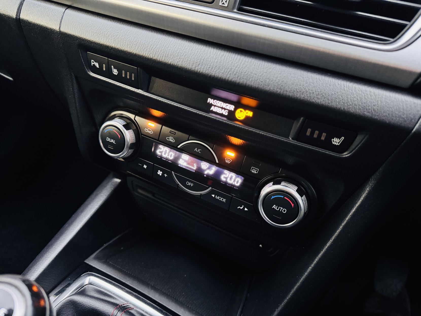 Mazda Mazda3 2.0 SKYACTIV-G Sport Nav Hatchback 5dr Petrol Manual Euro 5 (s/s) (165 ps)