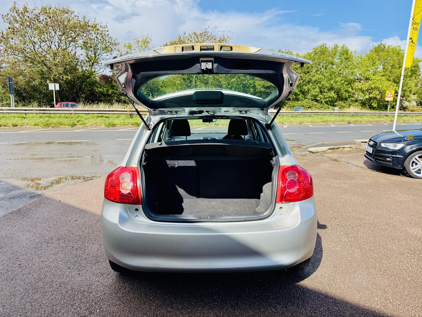 Toyota Auris 1.6 TR Hatchback 5dr Petrol Multimode (161 g/km, 124 bhp)