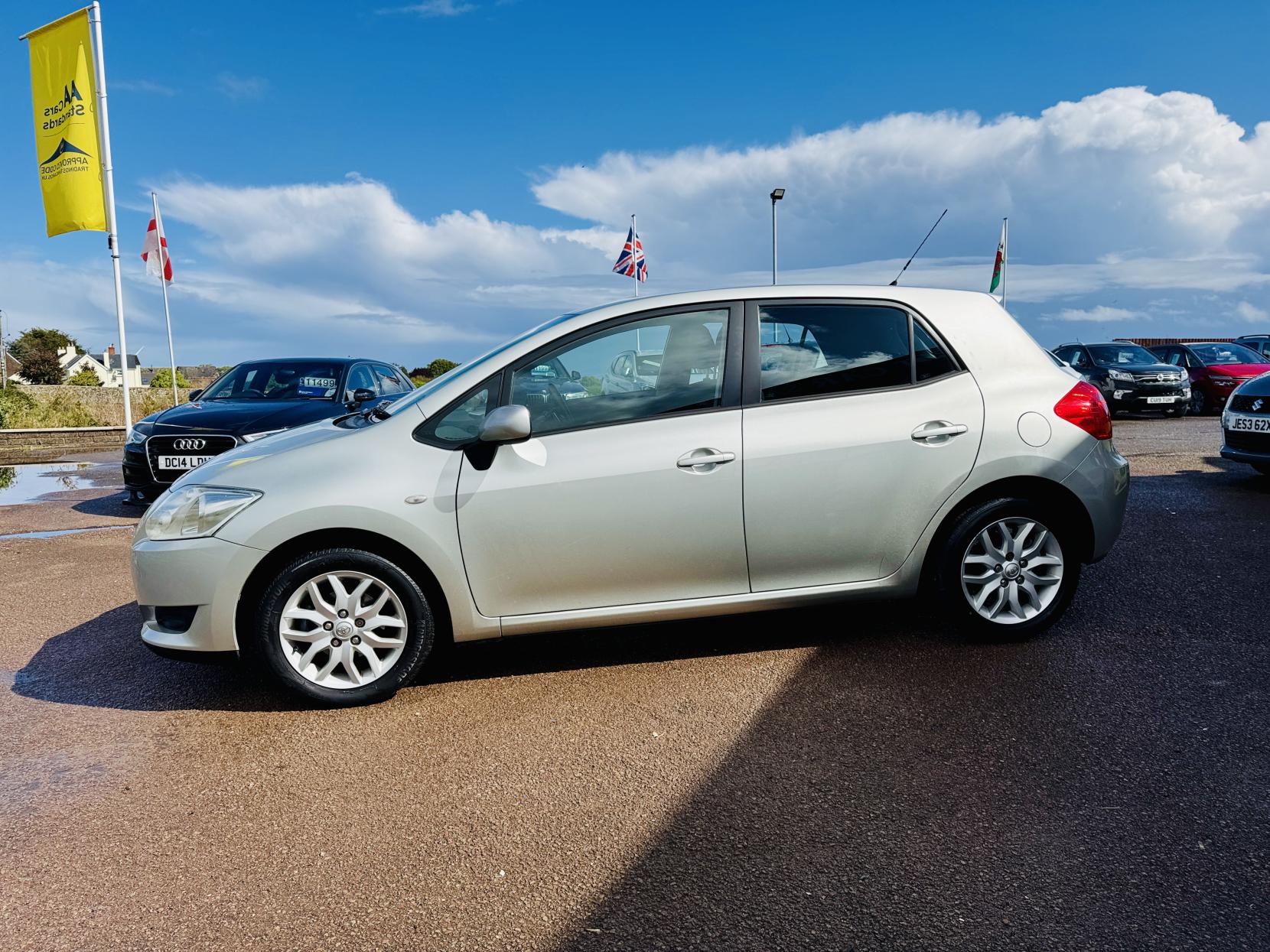 Toyota Auris 1.6 TR Hatchback 5dr Petrol Multimode (161 g/km, 124 bhp)