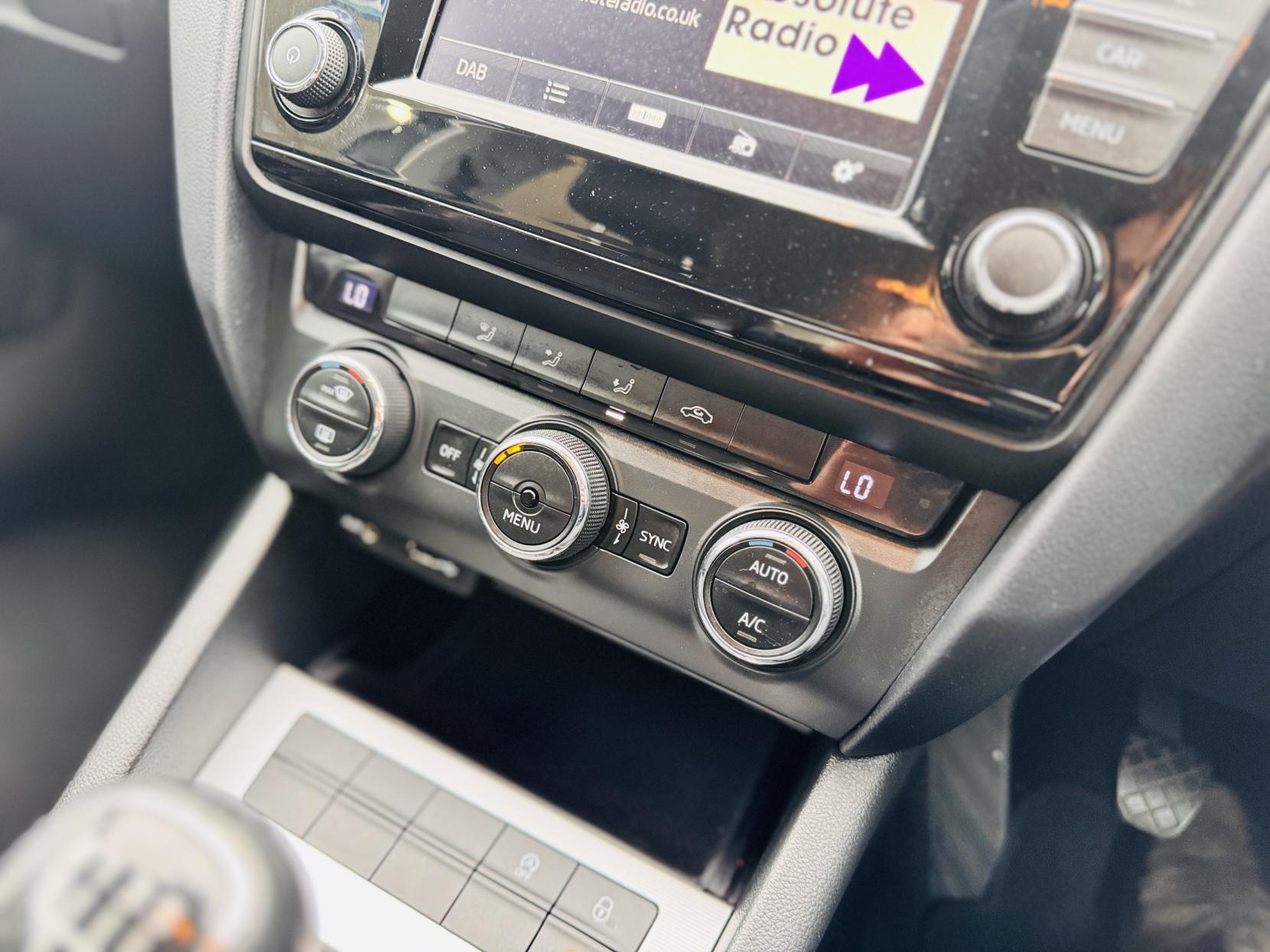 Skoda Octavia 1.4 TSI SE L Hatchback 5dr Petrol Manual Euro 6 (s/s) (150 ps)