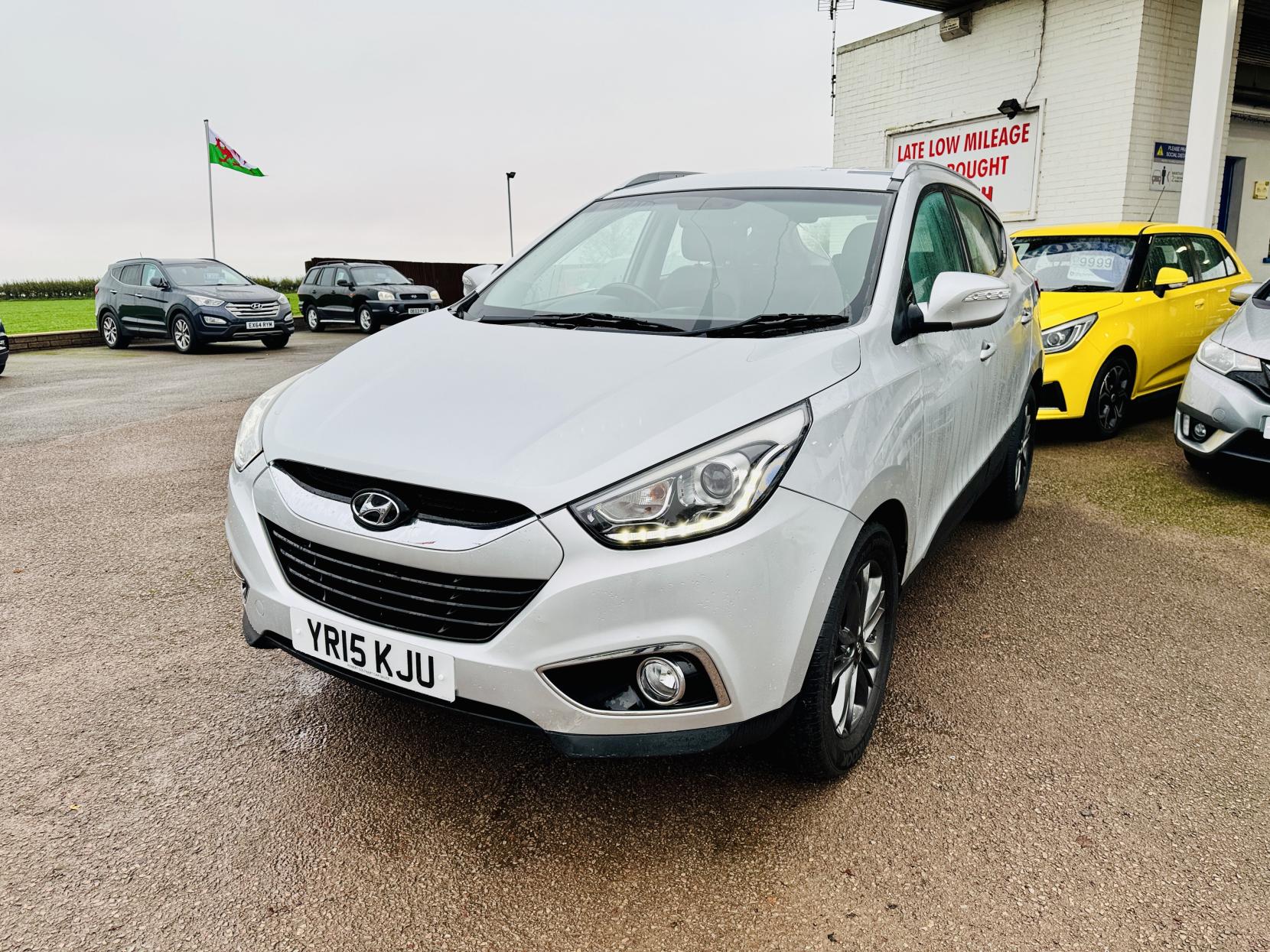 Hyundai ix35 2.0 CRDi SE SUV 5dr Diesel Auto 4WD Euro 5 (Nav) (134 bhp)