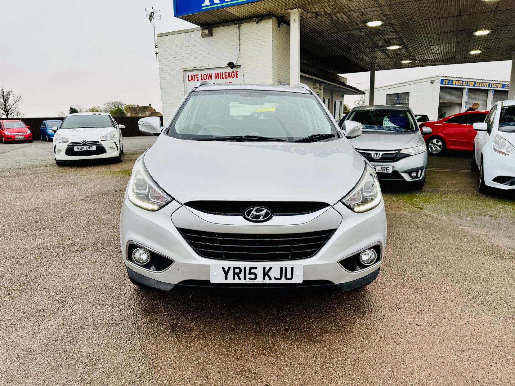 Hyundai ix35 2.0 CRDi SE SUV 5dr Diesel Auto 4WD Euro 5 (Nav) (134 bhp)