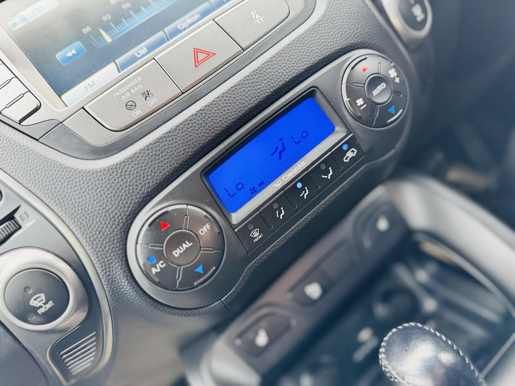 Hyundai ix35 2.0 CRDi SE SUV 5dr Diesel Auto 4WD Euro 5 (Nav) (134 bhp)