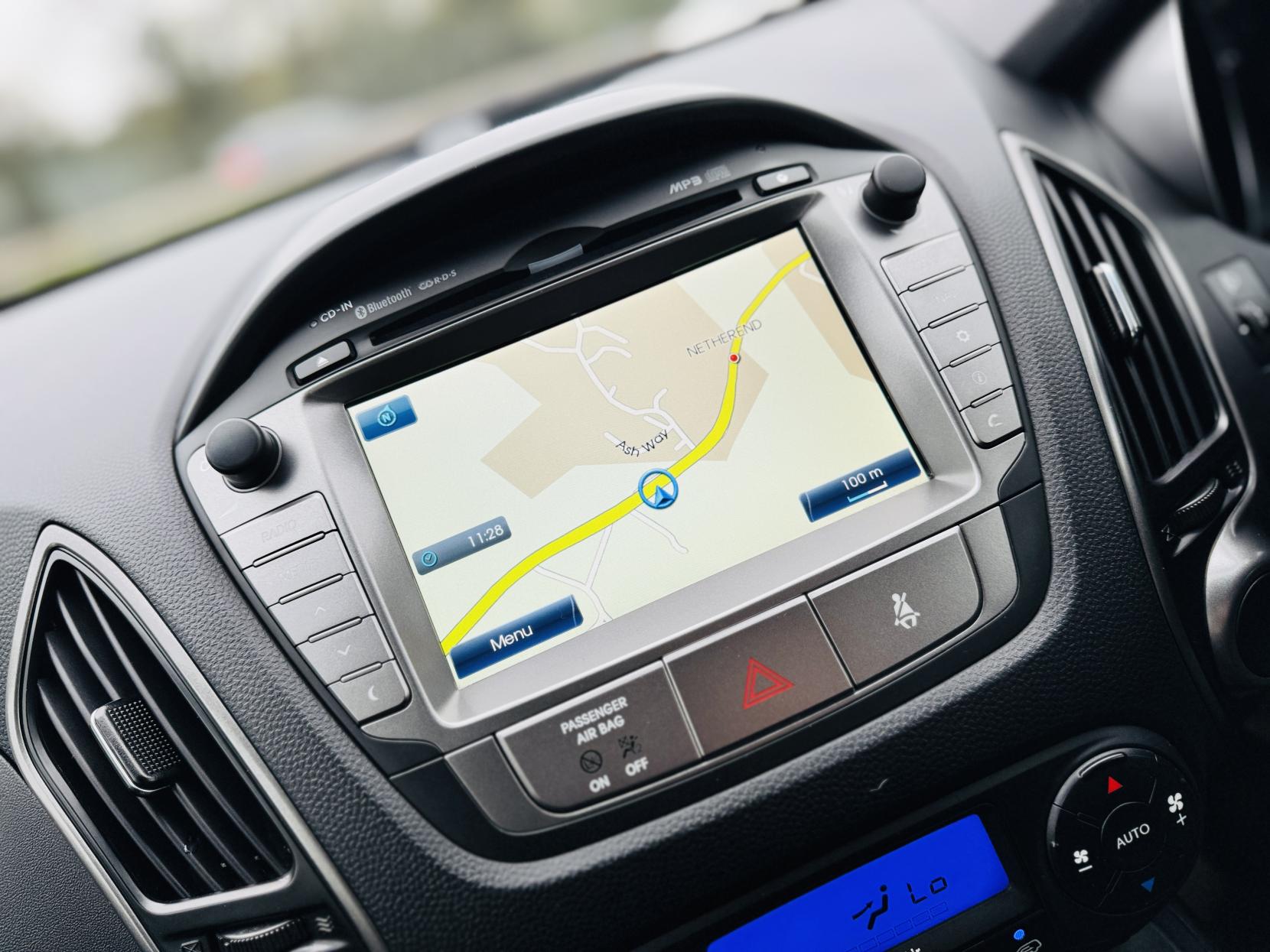 Hyundai ix35 2.0 CRDi SE SUV 5dr Diesel Auto 4WD Euro 5 (Nav) (134 bhp)