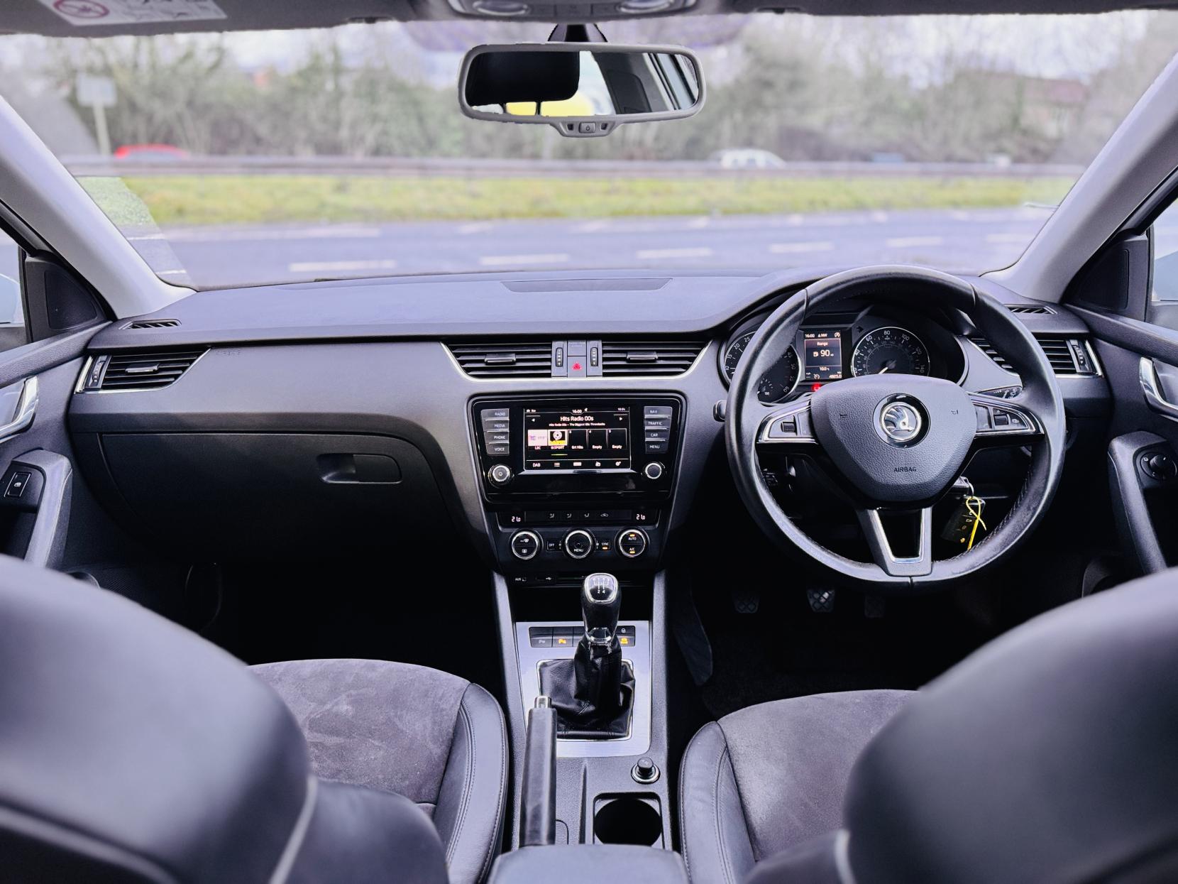 Skoda Octavia 1.6 TDI SE L Hatchback 5dr Diesel Manual Euro 6 (s/s) (110 ps)