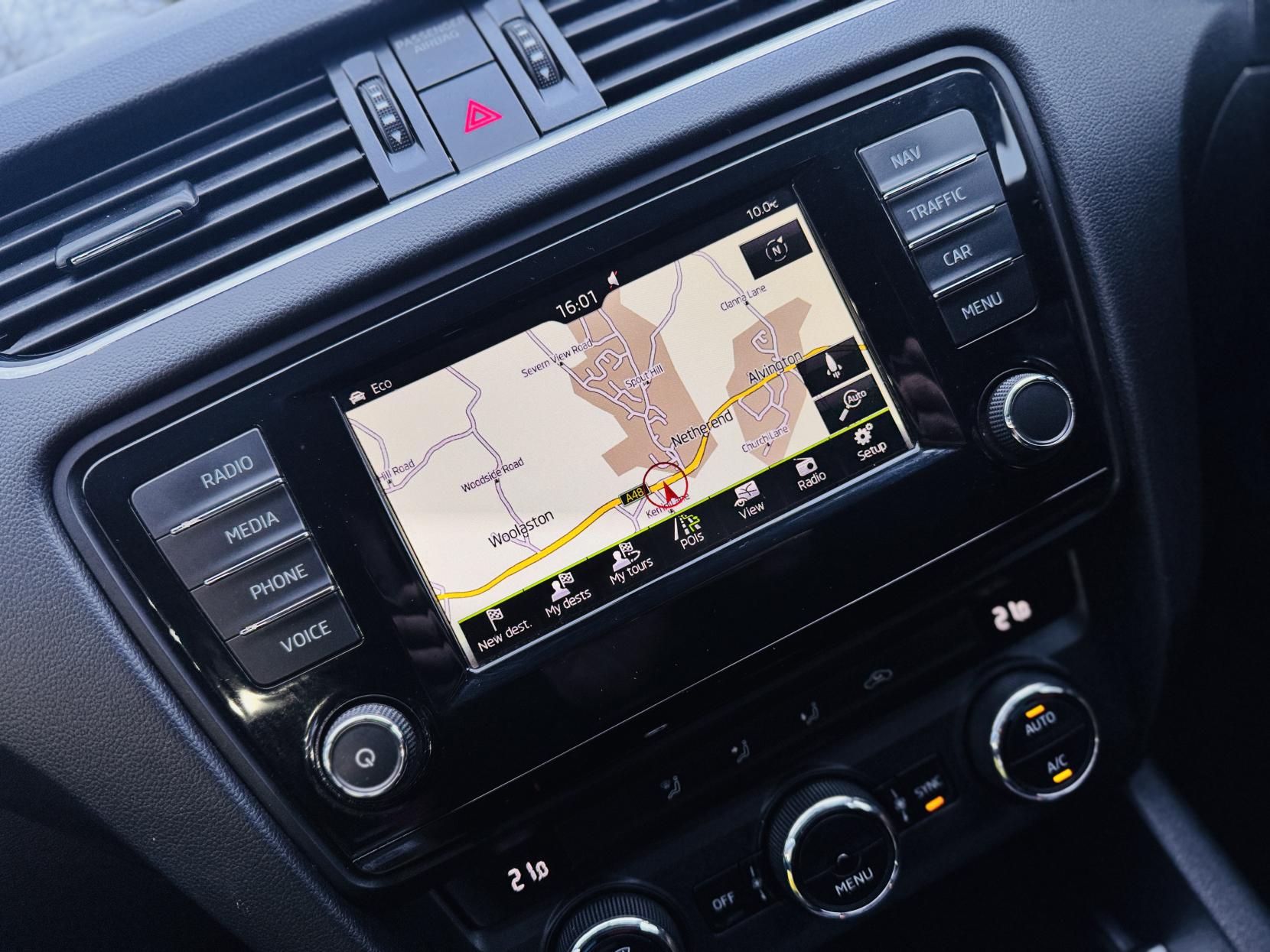 Skoda Octavia 1.6 TDI SE L Hatchback 5dr Diesel Manual Euro 6 (s/s) (110 ps)