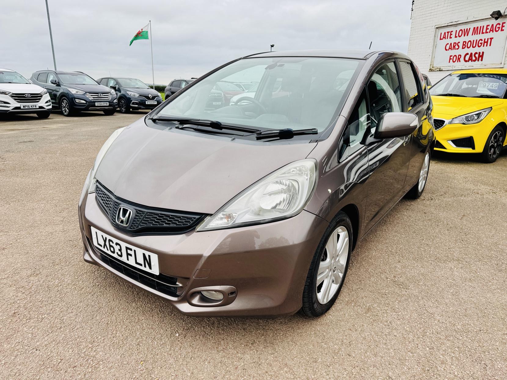 Honda Jazz 1.4 i-VTEC EX Hatchback 5dr Petrol CVT Euro 5 (99 ps)