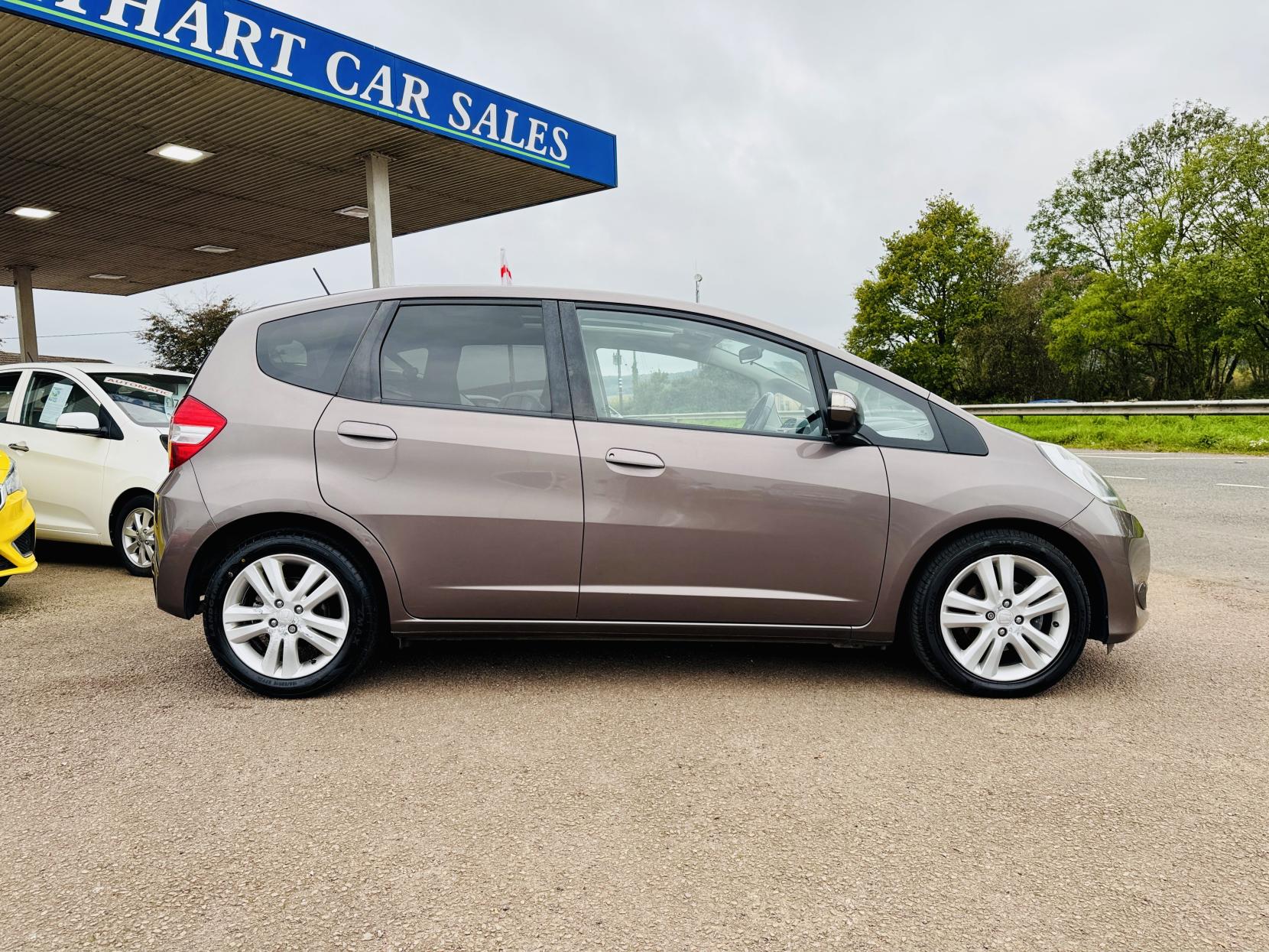 Honda Jazz 1.4 i-VTEC EX Hatchback 5dr Petrol CVT Euro 5 (99 ps)