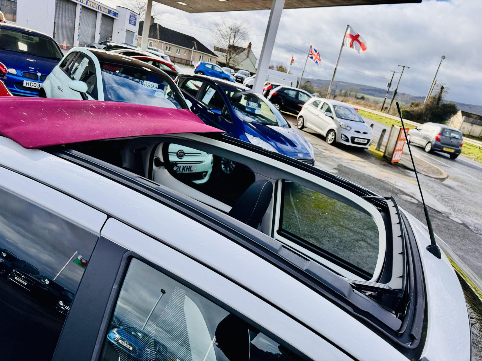 Peugeot 108 1.2 PureTech Allure Top! 5dr Petrol Manual Euro 6 (82 ps)