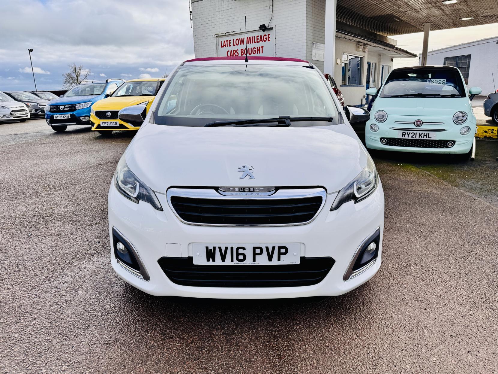 Peugeot 108 1.2 PureTech Allure Top! 5dr Petrol Manual Euro 6 (82 ps)
