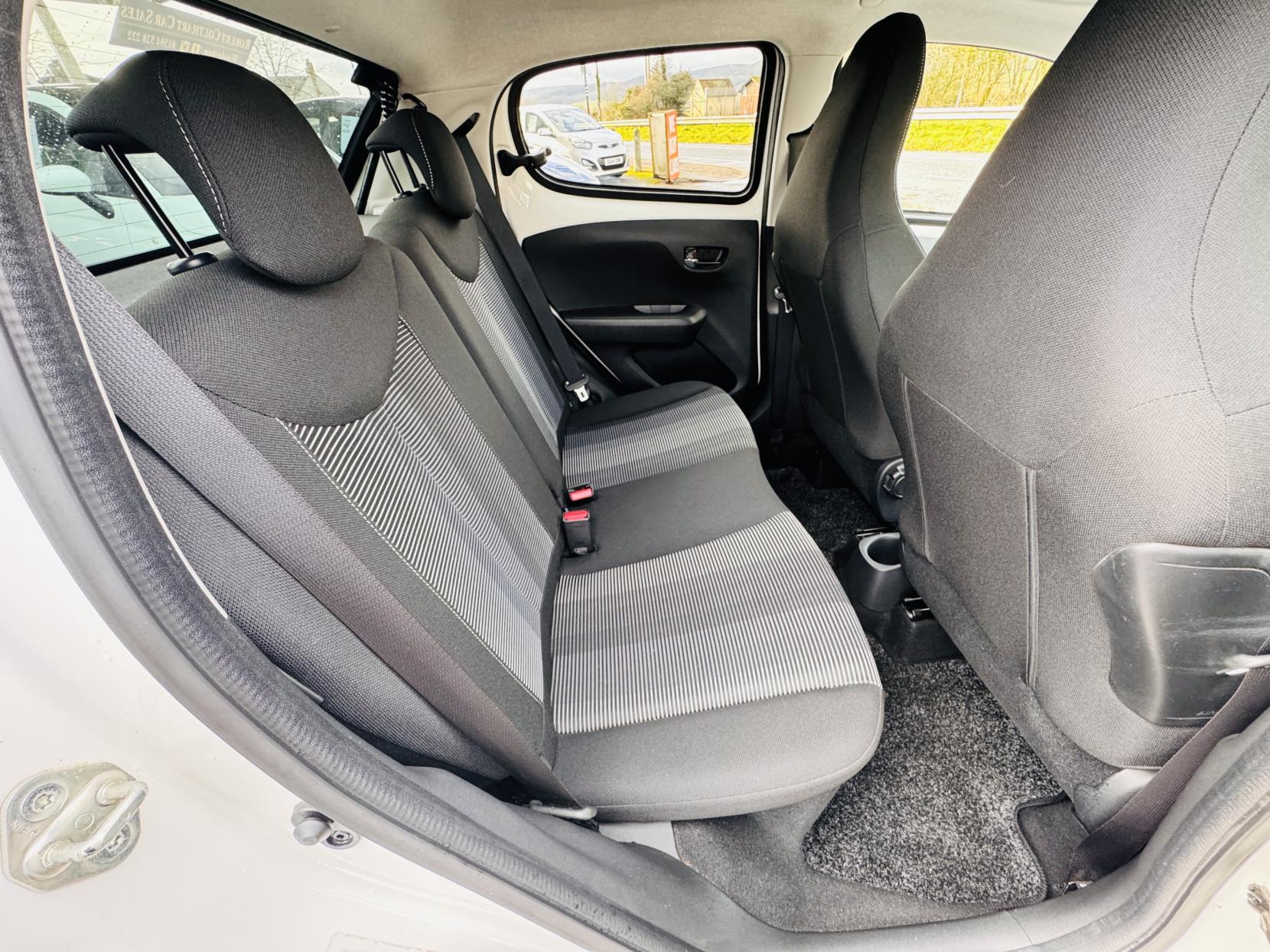 Peugeot 108 1.2 PureTech Allure Top! 5dr Petrol Manual Euro 6 (82 ps)