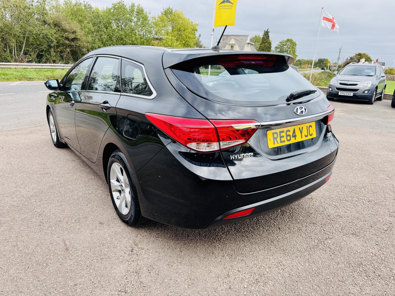 Hyundai i40 1.7 CRDi Blue Drive Active Estate 5dr Diesel Manual Euro 5 (s/s) (136 ps)