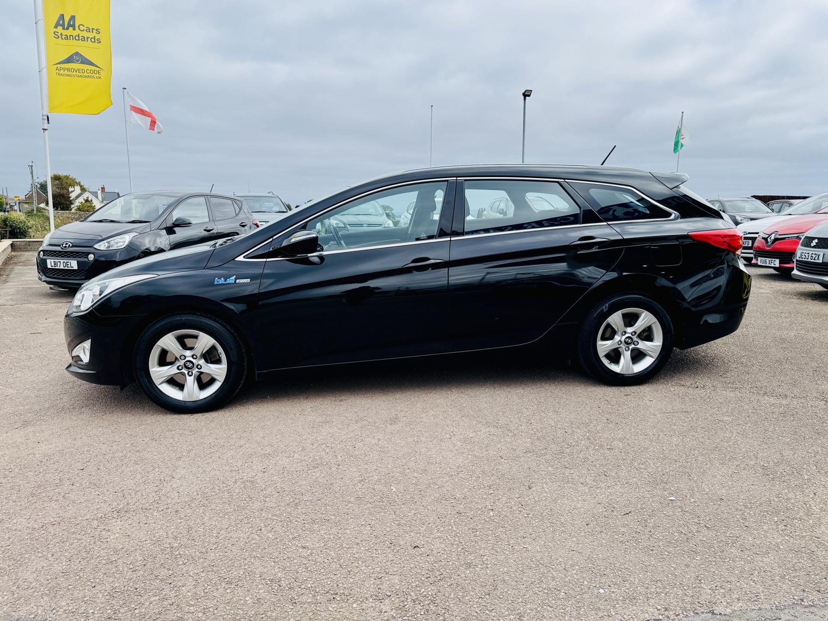 Hyundai i40 1.7 CRDi Blue Drive Active Estate 5dr Diesel Manual Euro 5 (s/s) (136 ps)