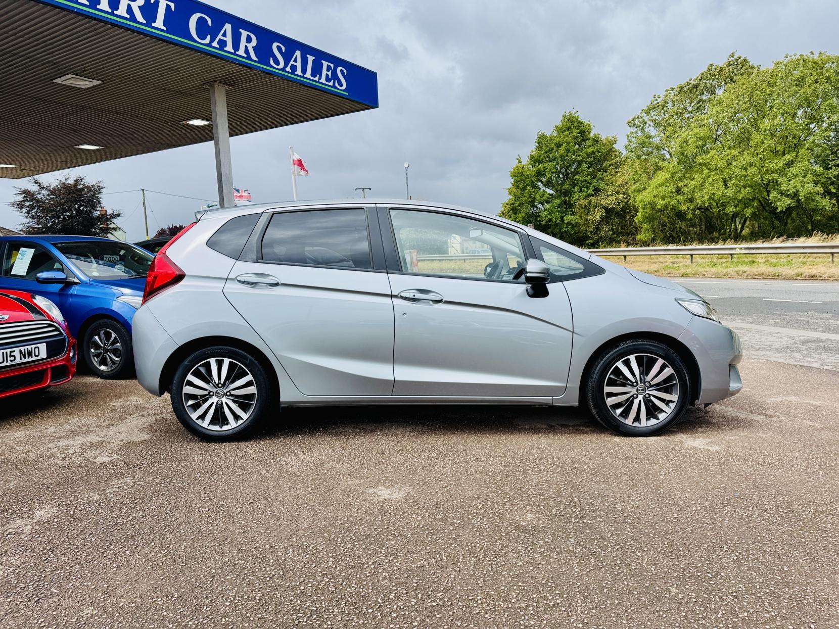 Honda Jazz 1.3 i-VTEC EX Hatchback 5dr Petrol Manual Euro 6 (s/s) (102 ps)