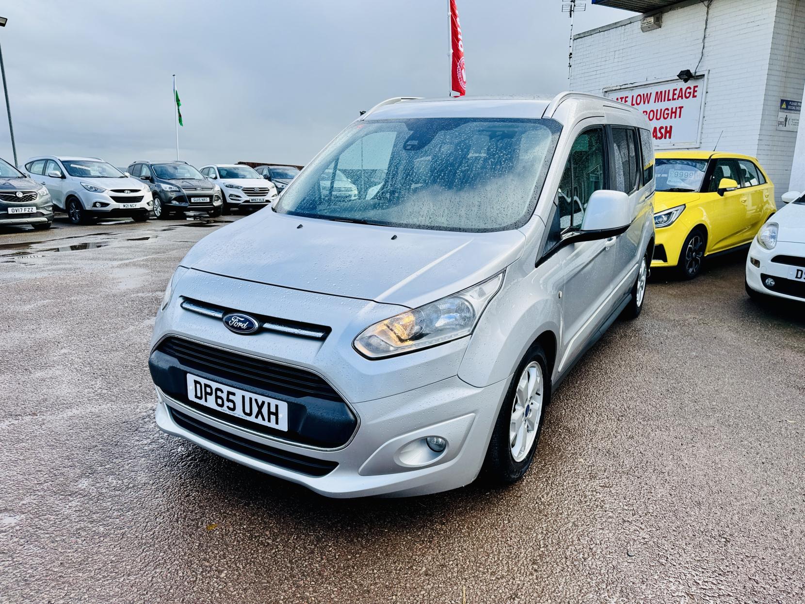 Ford Grand Tourneo Connect 1.5 TDCi Titanium MPV 5dr Diesel Powershift Euro 6 (s/s) (120 ps)