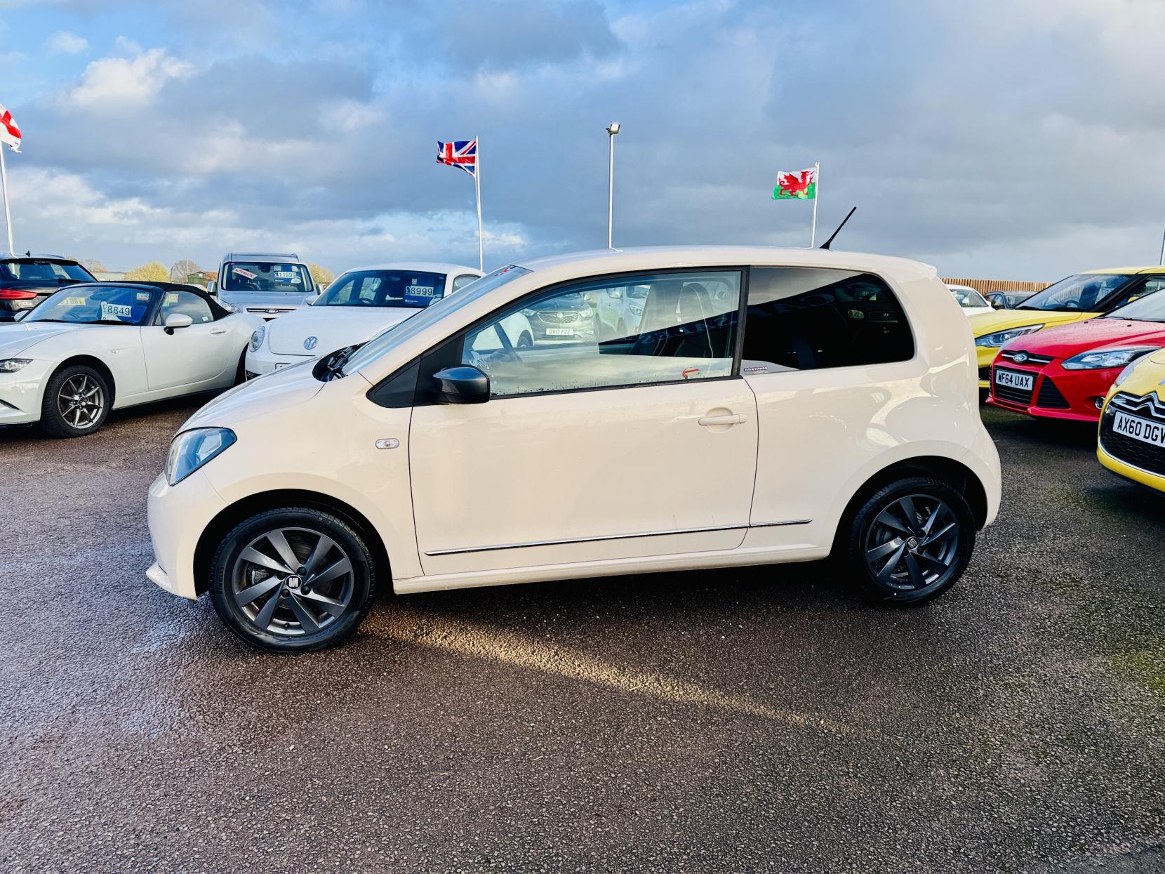 SEAT Mii 1.0 12v by MANGO Hatchback 3dr Petrol Manual Euro 5 (75 ps)