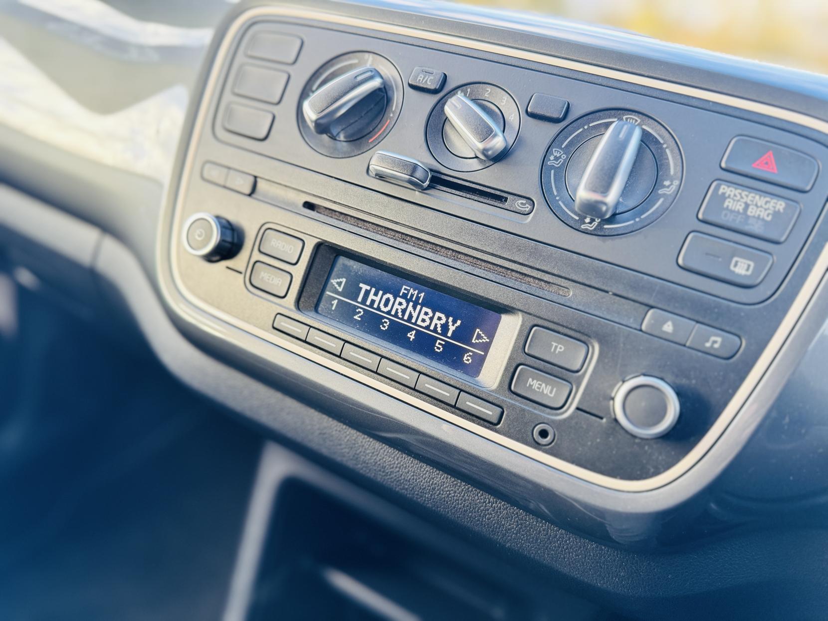 SEAT Mii 1.0 12v by MANGO Hatchback 3dr Petrol Manual Euro 5 (75 ps)