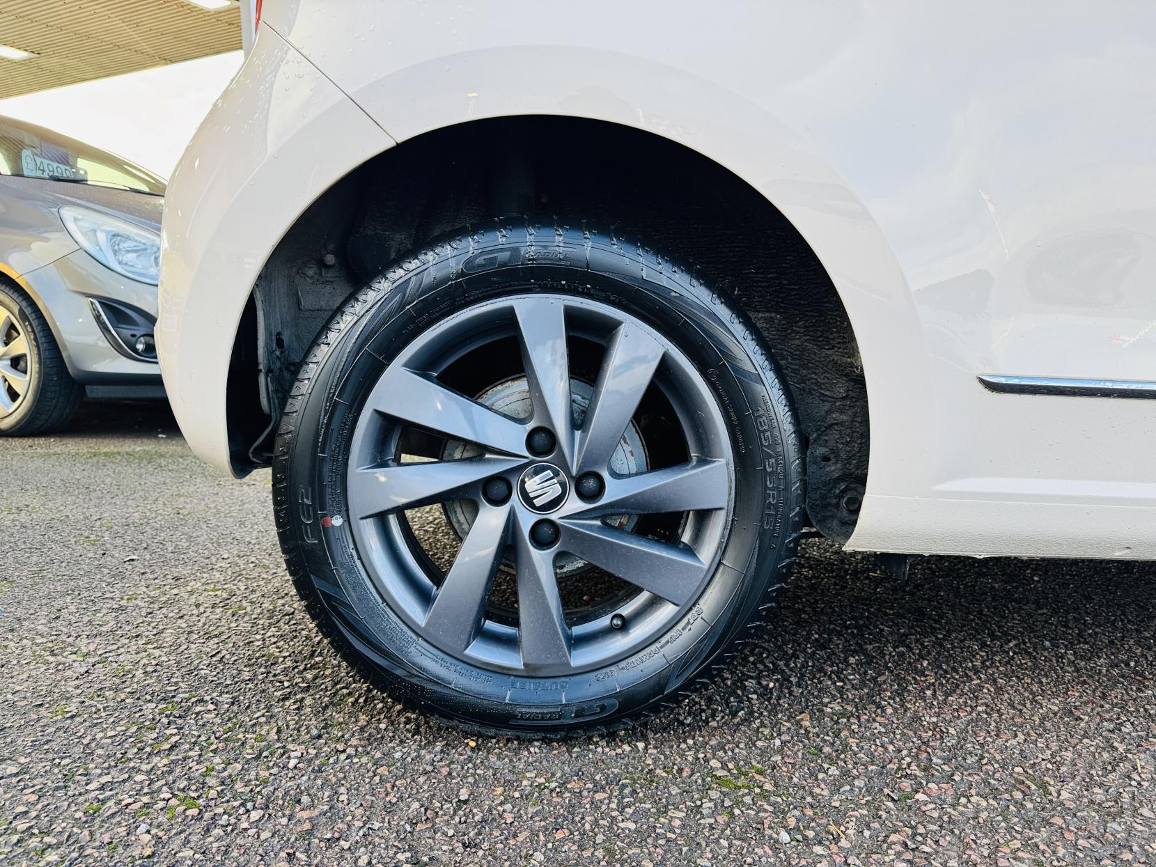 SEAT Mii 1.0 12v by MANGO Hatchback 3dr Petrol Manual Euro 5 (75 ps)