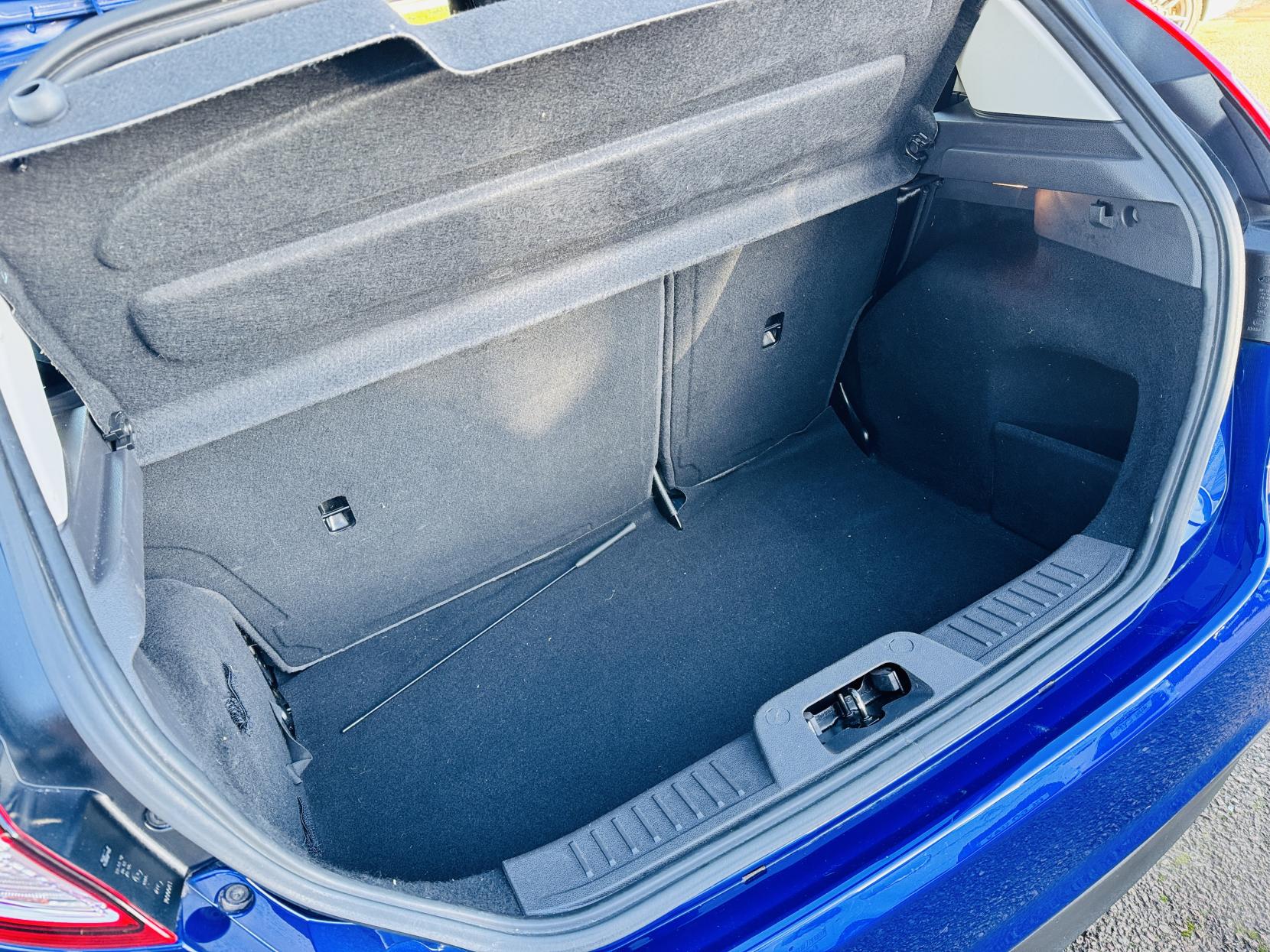 Ford Fiesta 1.25 Zetec Hatchback 5dr Petrol Manual Euro 6 (82 ps)