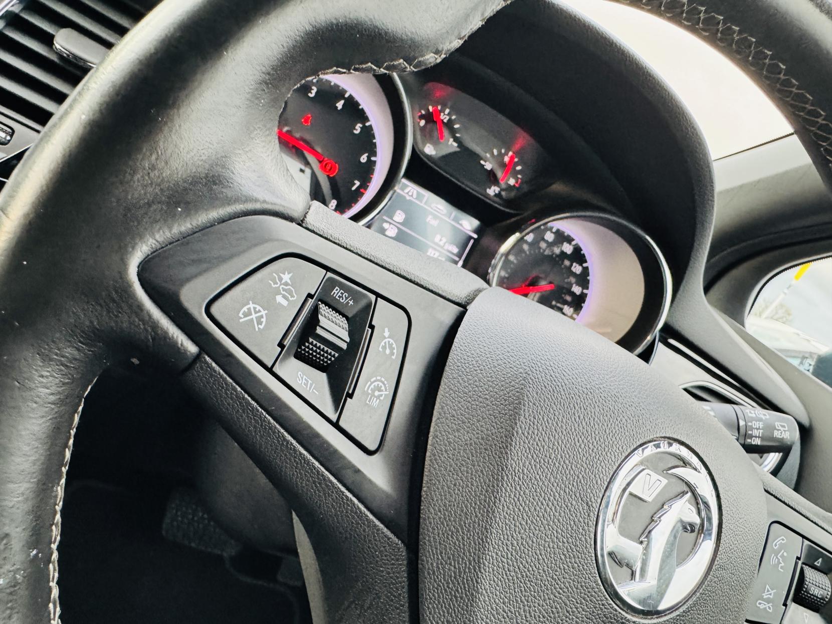 Vauxhall Astra 1.4i Turbo SRi Sports Tourer 5dr Petrol Auto Euro 6 (s/s) (150 ps)