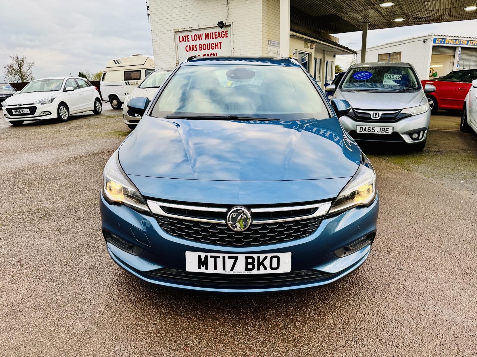 Vauxhall Astra 1.4i Turbo SRi Sports Tourer 5dr Petrol Auto Euro 6 (s/s) (150 ps)