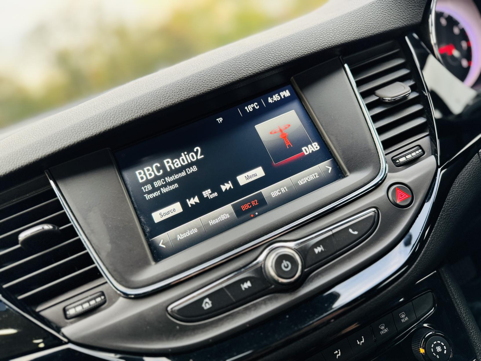 Vauxhall Astra 1.4i Turbo SRi Sports Tourer 5dr Petrol Auto Euro 6 (s/s) (150 ps)