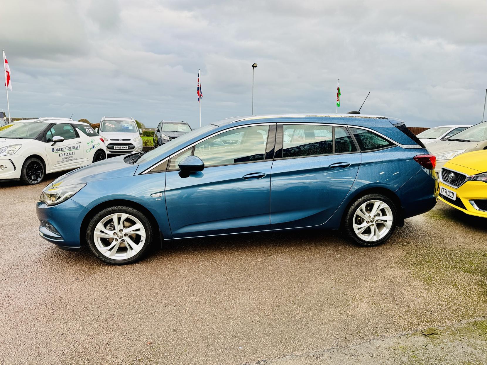 Vauxhall Astra 1.4i Turbo SRi Sports Tourer 5dr Petrol Auto Euro 6 (s/s) (150 ps)