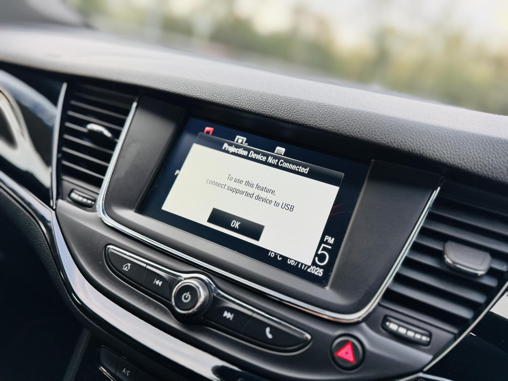 Vauxhall Astra 1.4i Turbo SRi Sports Tourer 5dr Petrol Auto Euro 6 (s/s) (150 ps)