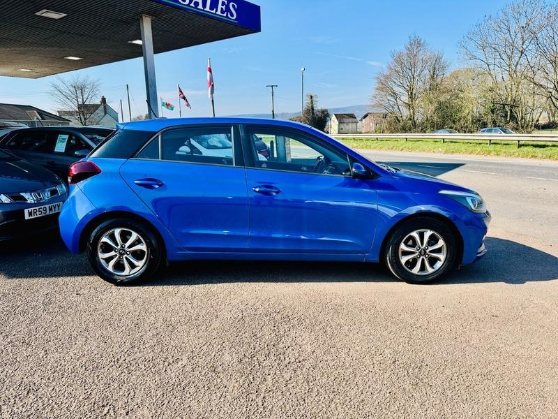 Hyundai i20 1.2 SE Hatchback 5dr Petrol Manual Euro 6 (s/s) (84 ps)