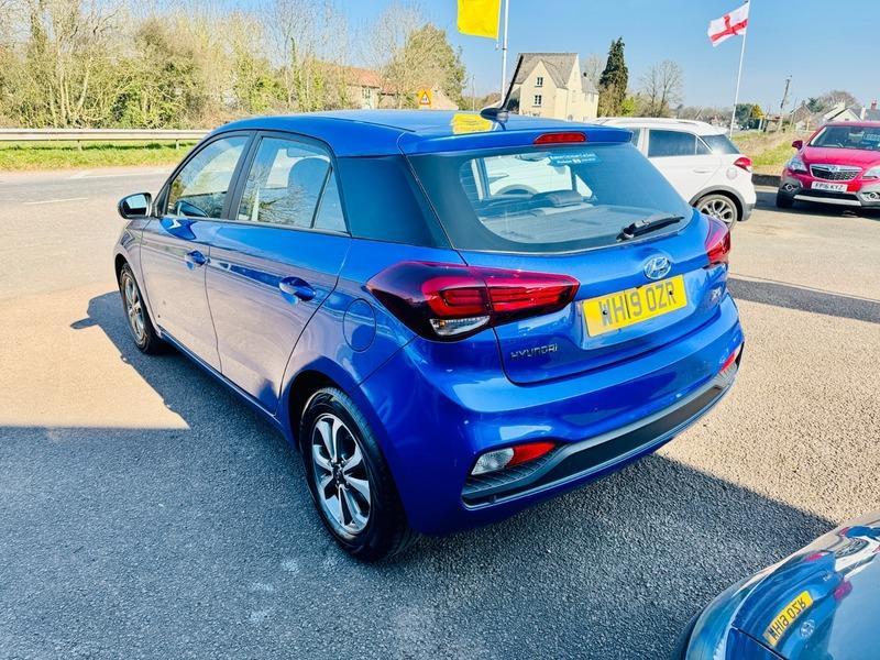 Hyundai i20 1.2 SE Hatchback 5dr Petrol Manual Euro 6 (s/s) (84 ps)