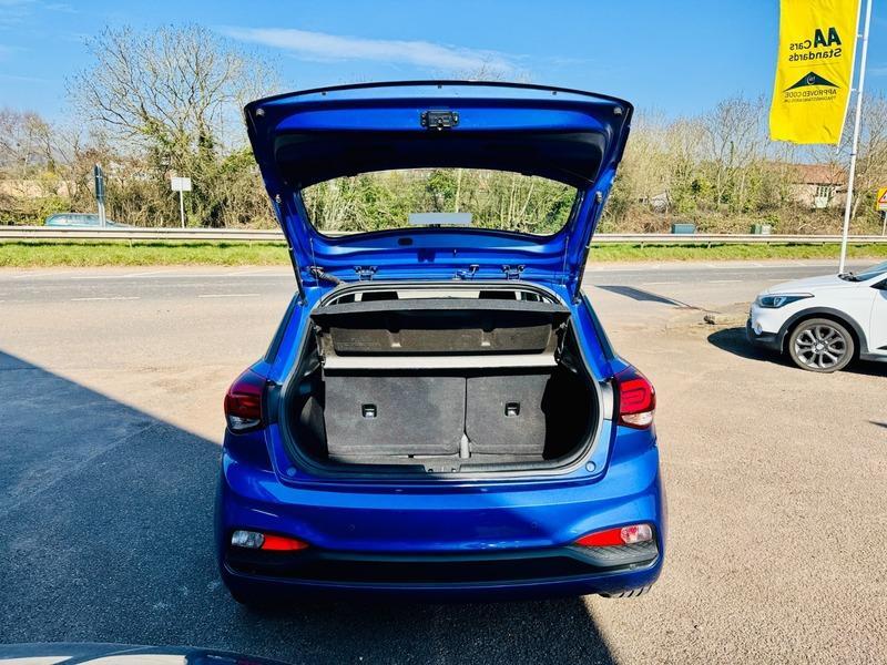 Hyundai i20 1.2 SE Hatchback 5dr Petrol Manual Euro 6 (s/s) (84 ps)